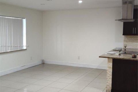 Villa ou maison à louer à Royal Palm Beach, Floride: 3 chambres, 134.15 m2 № 1966805 - photo 21