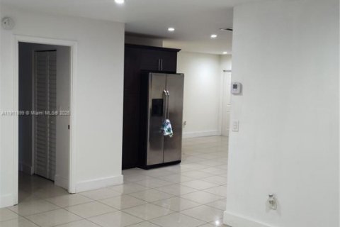 Villa ou maison à louer à Royal Palm Beach, Floride: 3 chambres, 134.15 m2 № 1966805 - photo 8