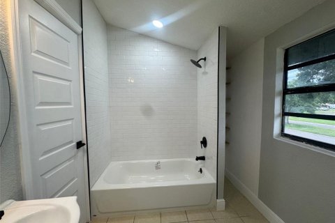 Villa ou maison à vendre à Tampa, Floride: 4 chambres, 173.91 m2 № 1904776 - photo 26