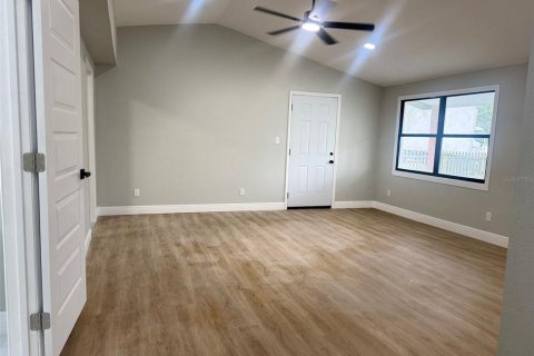 Villa ou maison à vendre à Tampa, Floride: 4 chambres, 173.91 m2 № 1904776 - photo 14