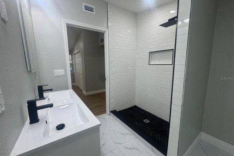 Villa ou maison à vendre à Tampa, Floride: 4 chambres, 173.91 m2 № 1904776 - photo 19