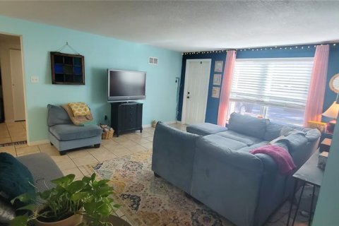 Casa en venta en New Port Richey, Florida, 3 dormitorios, 65.03 m2 № 1553887 - foto 7