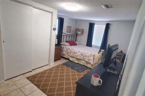 Casa en venta en New Port Richey, Florida, 3 dormitorios, 65.03 m2 № 1553887 - foto 13