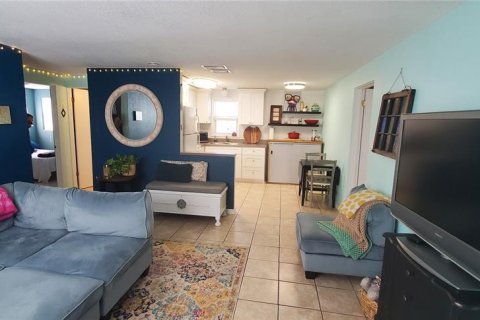 Casa en venta en New Port Richey, Florida, 3 dormitorios, 65.03 m2 № 1553887 - foto 8