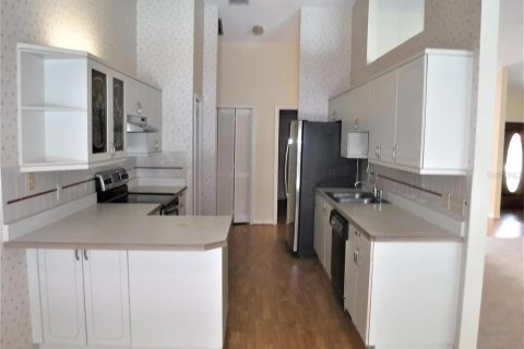 Купить виллу или дом в Дейтона-Бич, Флорида 3 комнаты, 238.57м2, № 2287876 - фото 2