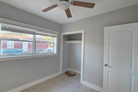 Casa en venta en Fort Lauderdale, Florida, 2 dormitorios, 58.53 m2 № 2173776 - foto 13