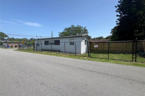 Casa en Fort Lauderdale, Florida 2 dormitorios, 58.53 m2 № 2173776