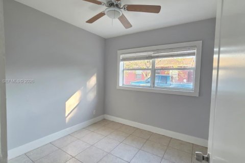 Casa en venta en Fort Lauderdale, Florida, 2 dormitorios, 58.53 m2 № 2173776 - foto 18