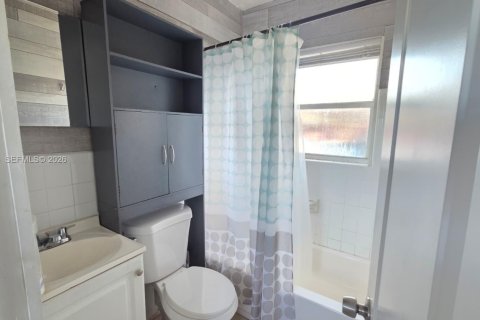 Casa en venta en Fort Lauderdale, Florida, 2 dormitorios, 58.53 m2 № 2173776 - foto 9