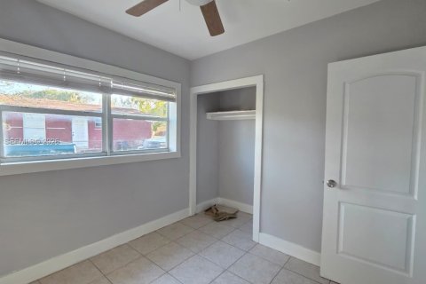 Casa en venta en Fort Lauderdale, Florida, 2 dormitorios, 58.53 m2 № 2173776 - foto 15