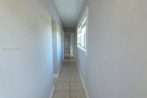 Casa en venta en Fort Lauderdale, Florida, 2 dormitorios, 58.53 m2 № 2173776 - foto 19