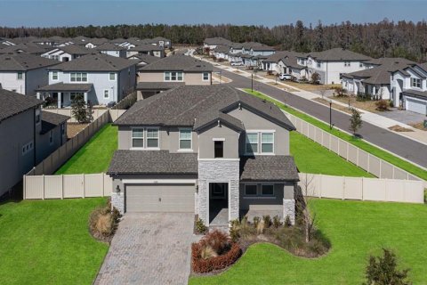 House in Wesley Chapel, Florida 4 bedrooms, 264.68 sq.m. № 2202678