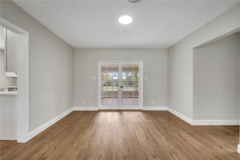 House in South Daytona, Florida 4 bedrooms, 223.62 sq.m. № 1432046 - photo 22