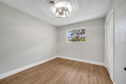 House in South Daytona, Florida 4 bedrooms, 223.62 sq.m. № 1432046 - photo 28