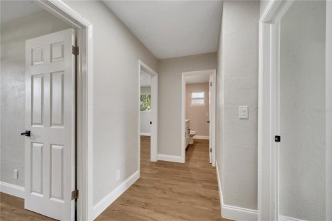 House in South Daytona, Florida 4 bedrooms, 223.62 sq.m. № 1432046 - photo 30