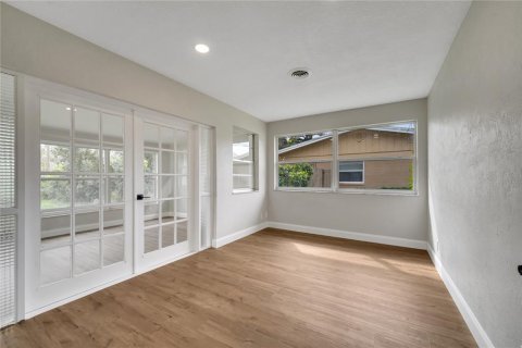 House in South Daytona, Florida 4 bedrooms, 223.62 sq.m. № 1432046 - photo 23