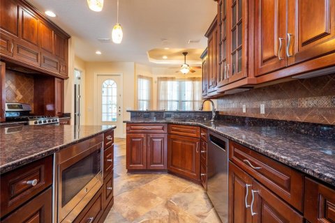 House in Ocala, Florida 4 bedrooms, 241.17 sq.m. № 2103959 - photo 5