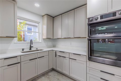 House in Daytona Beach, Florida 6 bedrooms, 213.68 sq.m. № 1825112 - photo 15