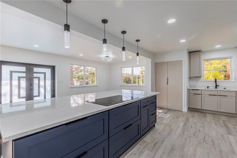 House in Daytona Beach, Florida 6 bedrooms, 213.68 sq.m. № 1825112 - photo 12