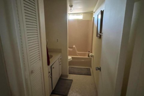Condo in Boynton Beach, Florida, 1 bedroom № 2169839 - photo 8