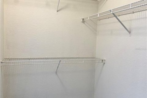 Townhouse in Maitland, Florida 4 bedrooms, 158.58 sq.m. № 1912320 - photo 11