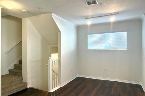 Townhouse in Maitland, Florida 4 bedrooms, 158.58 sq.m. № 1912320 - photo 4