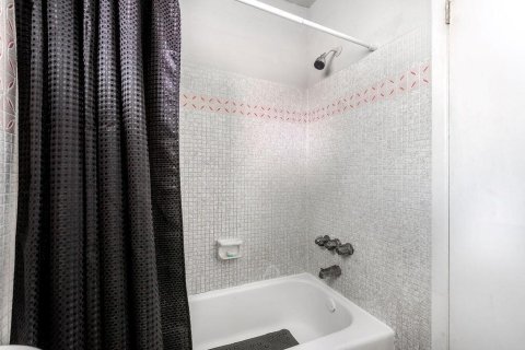 Immobilier commercial à louer à Hollywood, Floride: 1 chambre, 48.68 m2 № 2168933 - photo 8