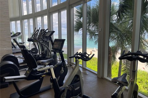 Condominio en alquiler en Sunny Isles Beach, Florida, 3 dormitorios, 195.65 m2 № 2054536 - foto 26