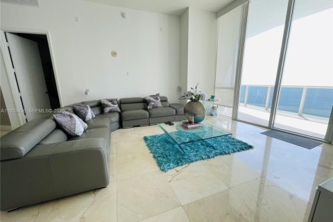 Condominio en alquiler en Sunny Isles Beach, Florida, 3 dormitorios, 195.65 m2 № 2054536 - foto 10