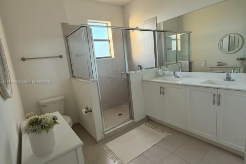 Townhouse in Miami, Florida 3 bedrooms, 123.65 sq.m. № 1849079 - photo 7