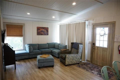 Commercial property in Bradenton Beach, Florida 4 bedrooms, 150.87 sq.m. № 2101790 - photo 27