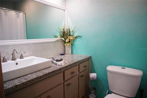 Commercial property in Bradenton Beach, Florida 4 bedrooms, 150.87 sq.m. № 2101790 - photo 11