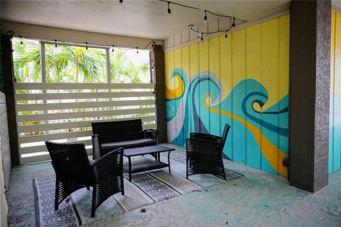 Commercial property in Bradenton Beach, Florida 4 bedrooms, 150.87 sq.m. № 2101790 - photo 20