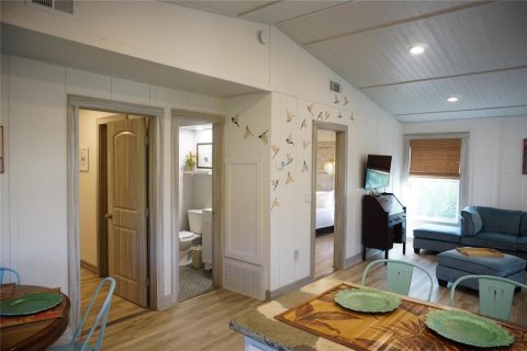 Commercial property in Bradenton Beach, Florida 4 bedrooms, 150.87 sq.m. № 2101790 - photo 29