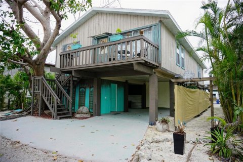 Commercial property in Bradenton Beach, Florida 4 bedrooms, 150.87 sq.m. № 2101790