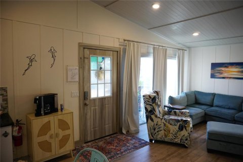 Commercial property in Bradenton Beach, Florida 4 bedrooms, 150.87 sq.m. № 2101790 - photo 8