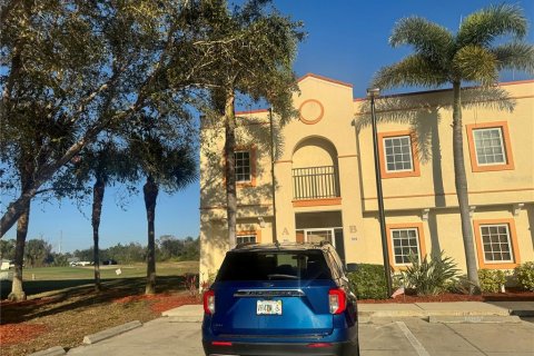 Adosado en Punta Gorda, Florida 2 dormitorios, 107.21 m2 № 2142511