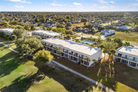 Adosado en venta en Punta Gorda, Florida, 2 dormitorios, 107.21 m2 № 2142511 - foto 10
