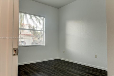 House in Homestead, Florida 3 bedrooms, 134.34 sq.m. № 1423123 - photo 20