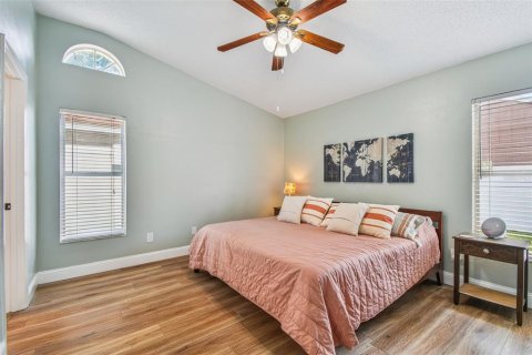 House in Tampa, Florida 3 bedrooms, 129.97 sq.m. № 1876413 - photo 28