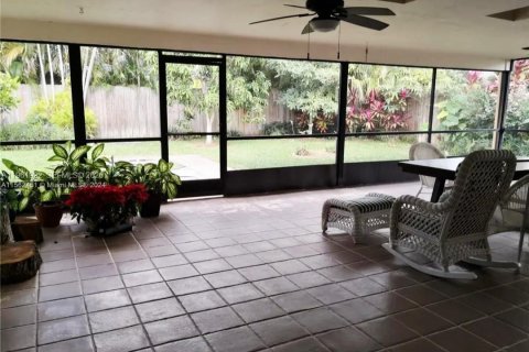 Снять в аренду виллу или дом в Плантация, Флорида 5 спален, № 2024699 - фото 5