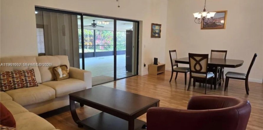 Дом в Плантация, Флорида 5 спален № 2024699