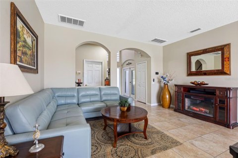 House in Odessa, Florida 5 bedrooms, 323.67 sq.m. № 1915128 - photo 5