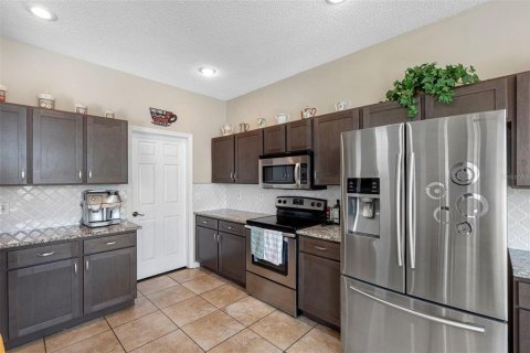 House in Odessa, Florida 5 bedrooms, 323.67 sq.m. № 1915128 - photo 10