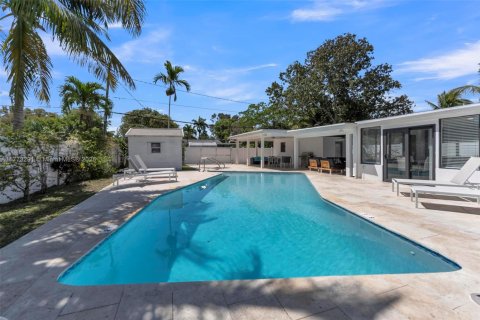 House in Hollywood, Florida 3 bedrooms, 155.24 sq.m. № 1965026 - photo 21