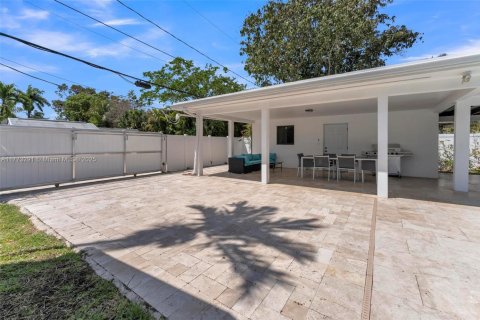 House in Hollywood, Florida 3 bedrooms, 155.24 sq.m. № 1965026 - photo 23