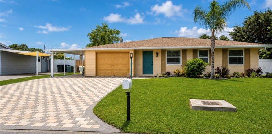 Villa ou maison à Sarasota, Floride 3 chambres, 128.48 m2 № 2266255