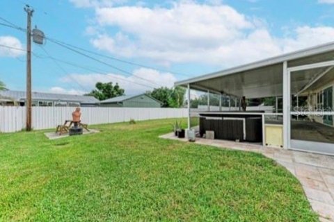Villa ou maison à vendre à Sarasota, Floride: 3 chambres, 128.48 m2 № 2266255 - photo 18