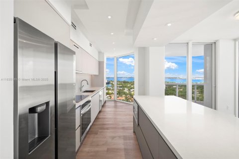 Condominio en venta en Miami Beach, Florida, 2 dormitorios, 128.21 m2 № 1819849 - foto 14