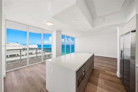 Condominio en venta en Miami Beach, Florida, 2 dormitorios, 128.21 m2 № 1819849 - foto 17